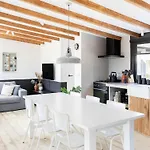 Vakantiehuis In With Garden *